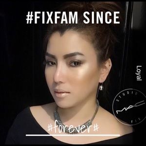 Meet your Posher, Leslie